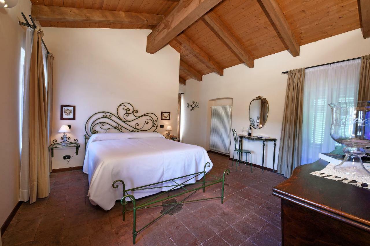 Agriturismo San Martino Clavesana Exterior photo